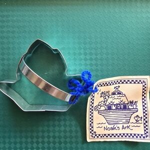 Vintage Ann Clark Noah's Ark Metal Cut Out Cookie Cutter + Recipe NEW